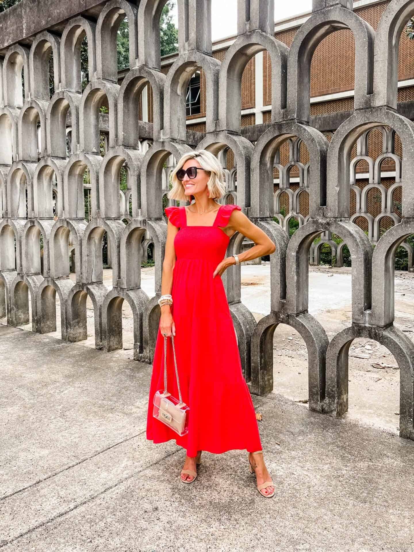 4 – How to Wear Trapeze Maxi in Red Color?