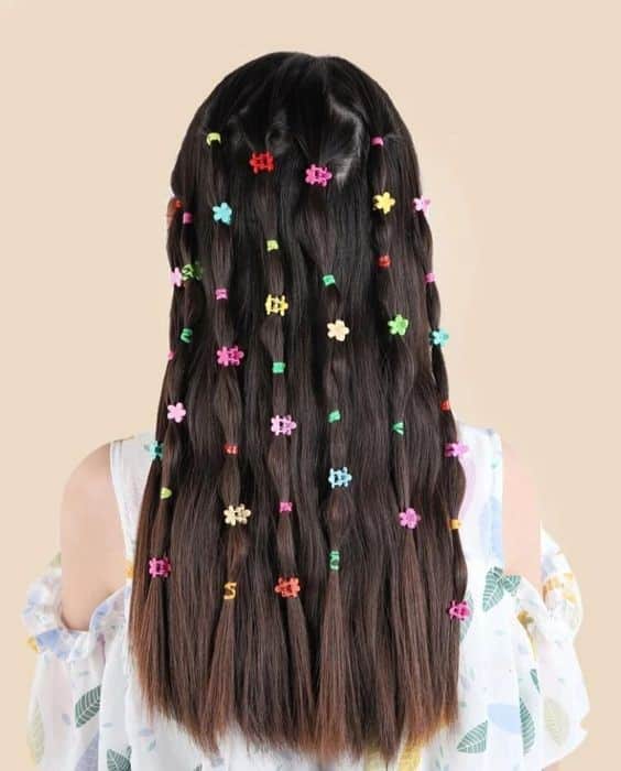 5 – Look Pretty With Braids All Over The Mini Clips