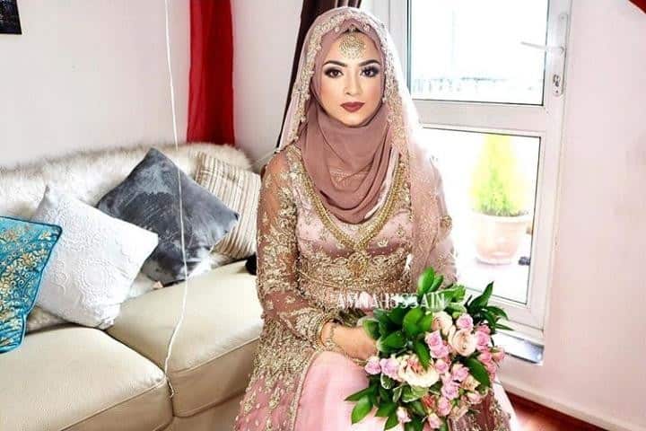 ↓ 12. Eastern Bridal Dress With Hijab