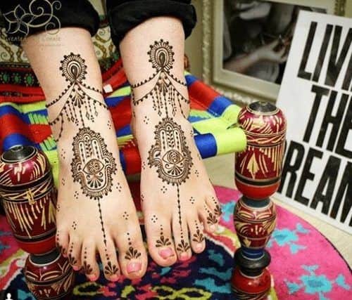 ↓ 19 – Hamsa Henna