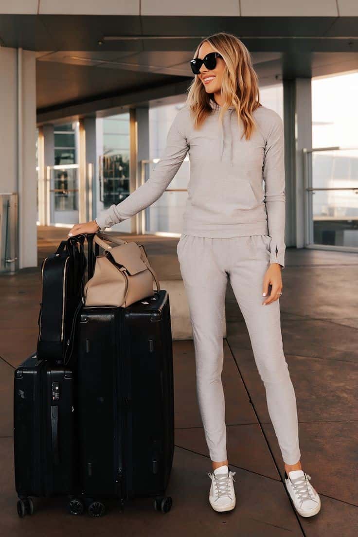 Style All-grey Airport Look with a Messy Bun