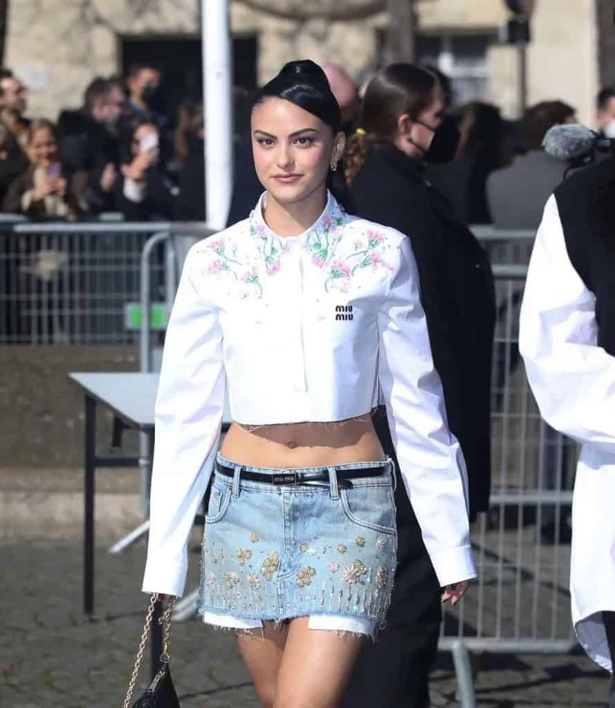 1 – Camila Mendes’s Floral Outfit