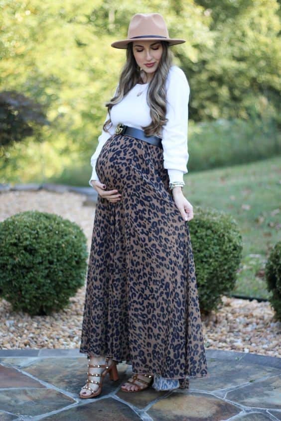 5 – Match an Animal Print Skirt with a Nude Round Hat