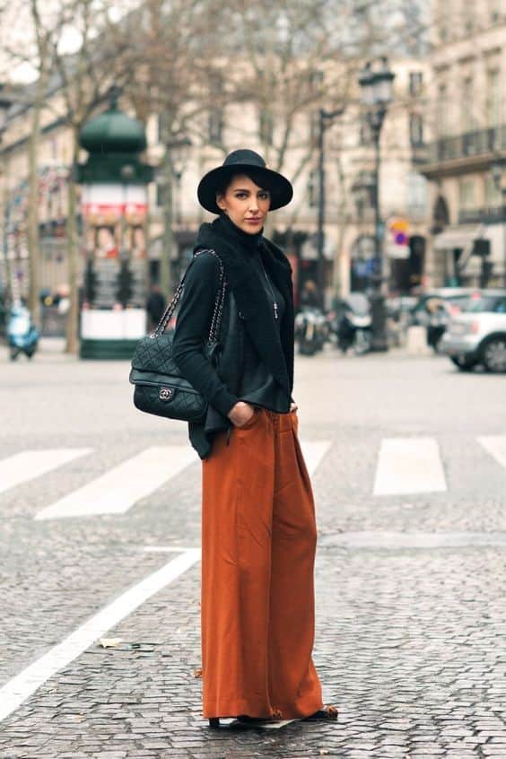 13 – Wide Leg Pants Look