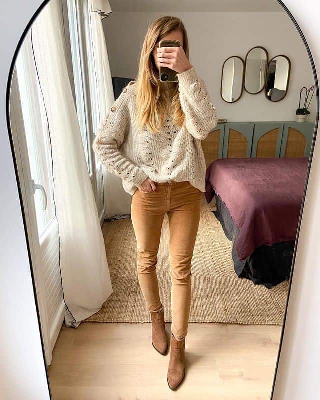 2 – Go For A Combination Of Brown And Beige