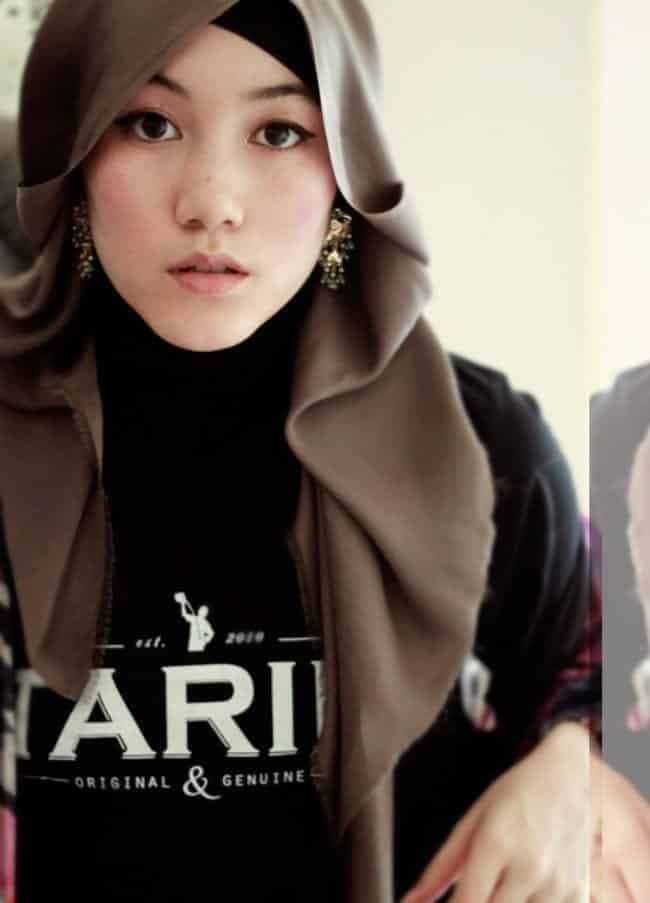 11 – Side Pinned Hijab With A Pair Of Cute Gold Earrings