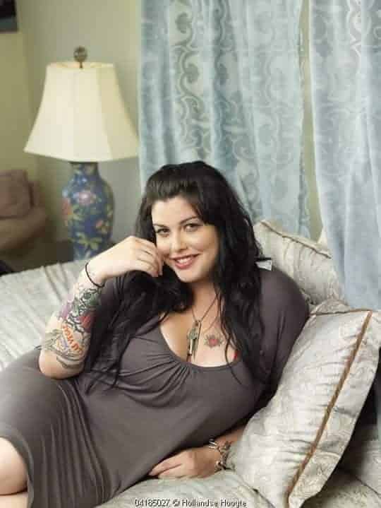 ↓ 6 – Mia Tyler