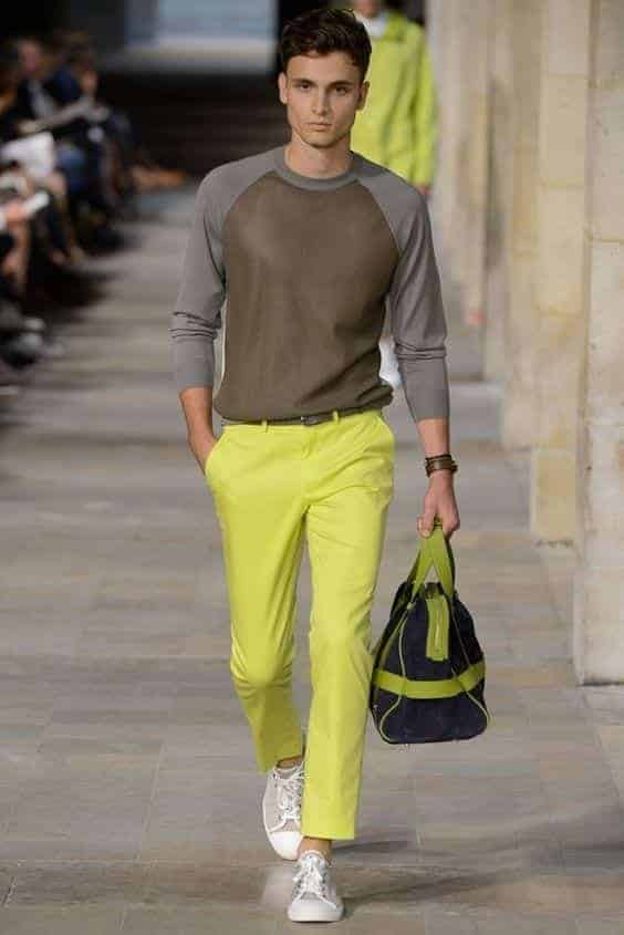 #3- Neon Pants for Casual Dressing