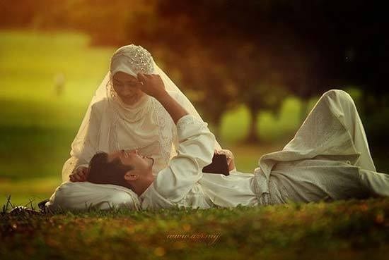 ↓ 41 – Malaysian Islamic Bride And Groom