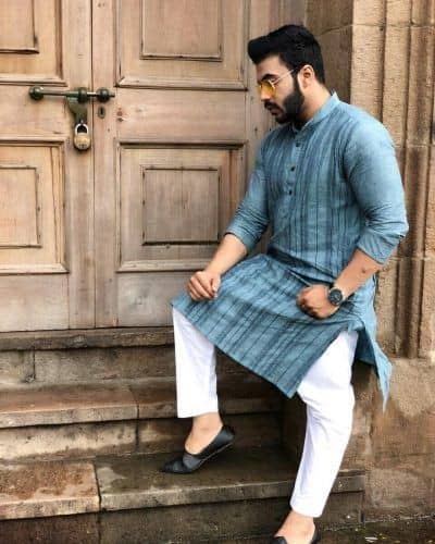 ↓ 21 – Striped Kurta With White Trouser