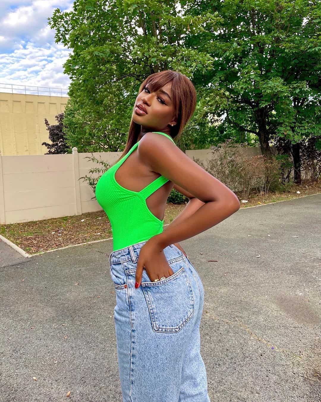 19 – Green Neon Backless Ribbed Top With Baggy Denim Jeans