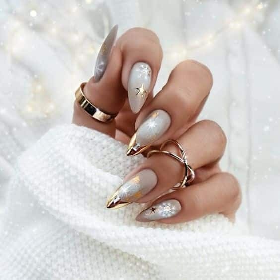 11 – Rose Gold Nail Art Ideas