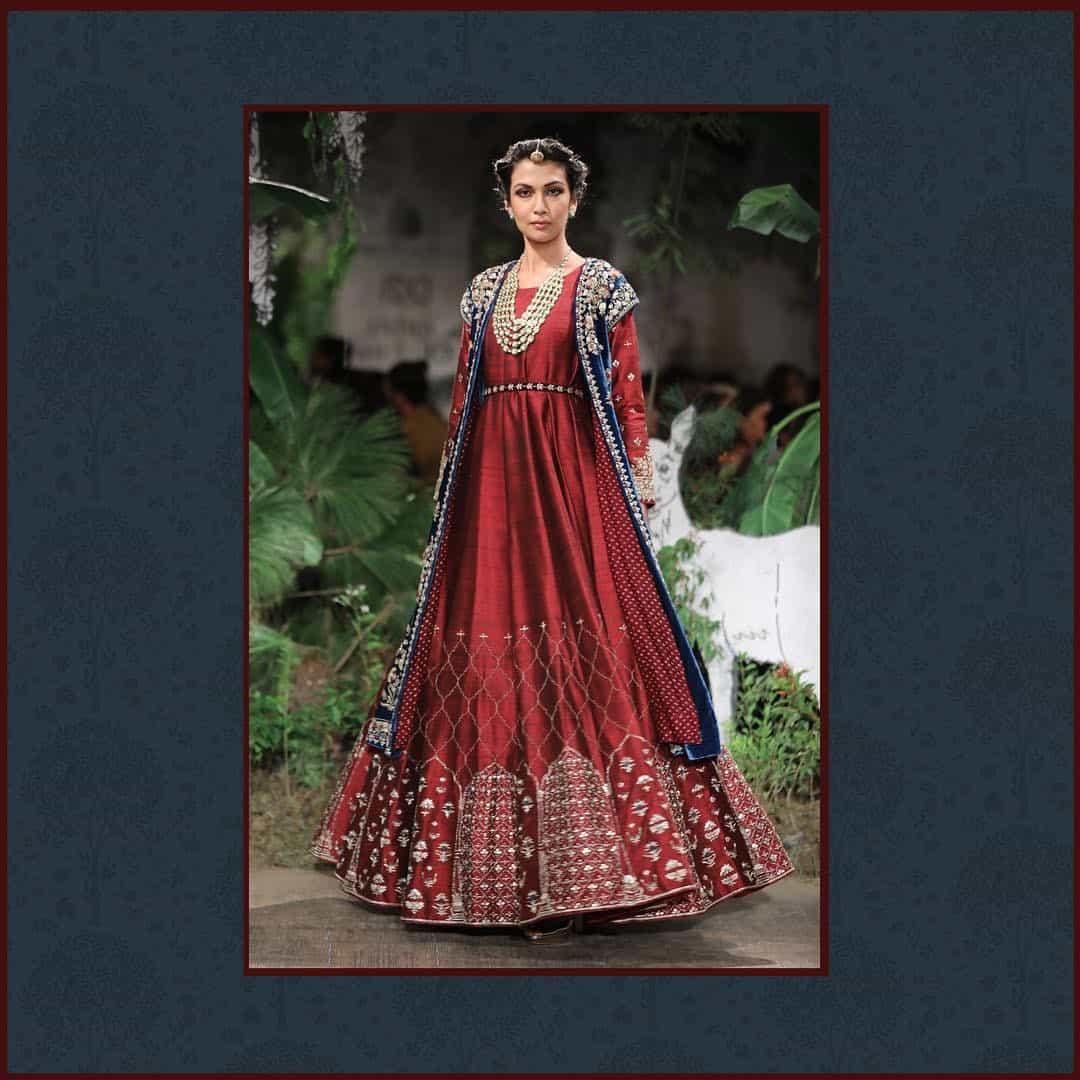 ↓ 5 – Anarkali With Long Jacket