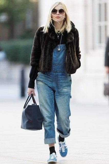 ↓ 6 – Layer Them With A Fur Coat In Winter