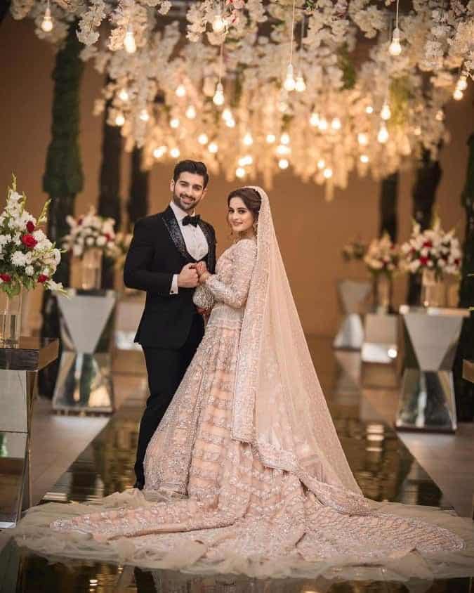 ↓ 19 – Aiman khan Bridal Outfit