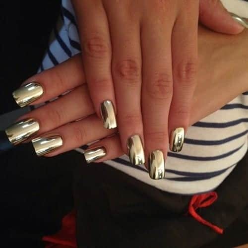 17 – Square Shaped Nails