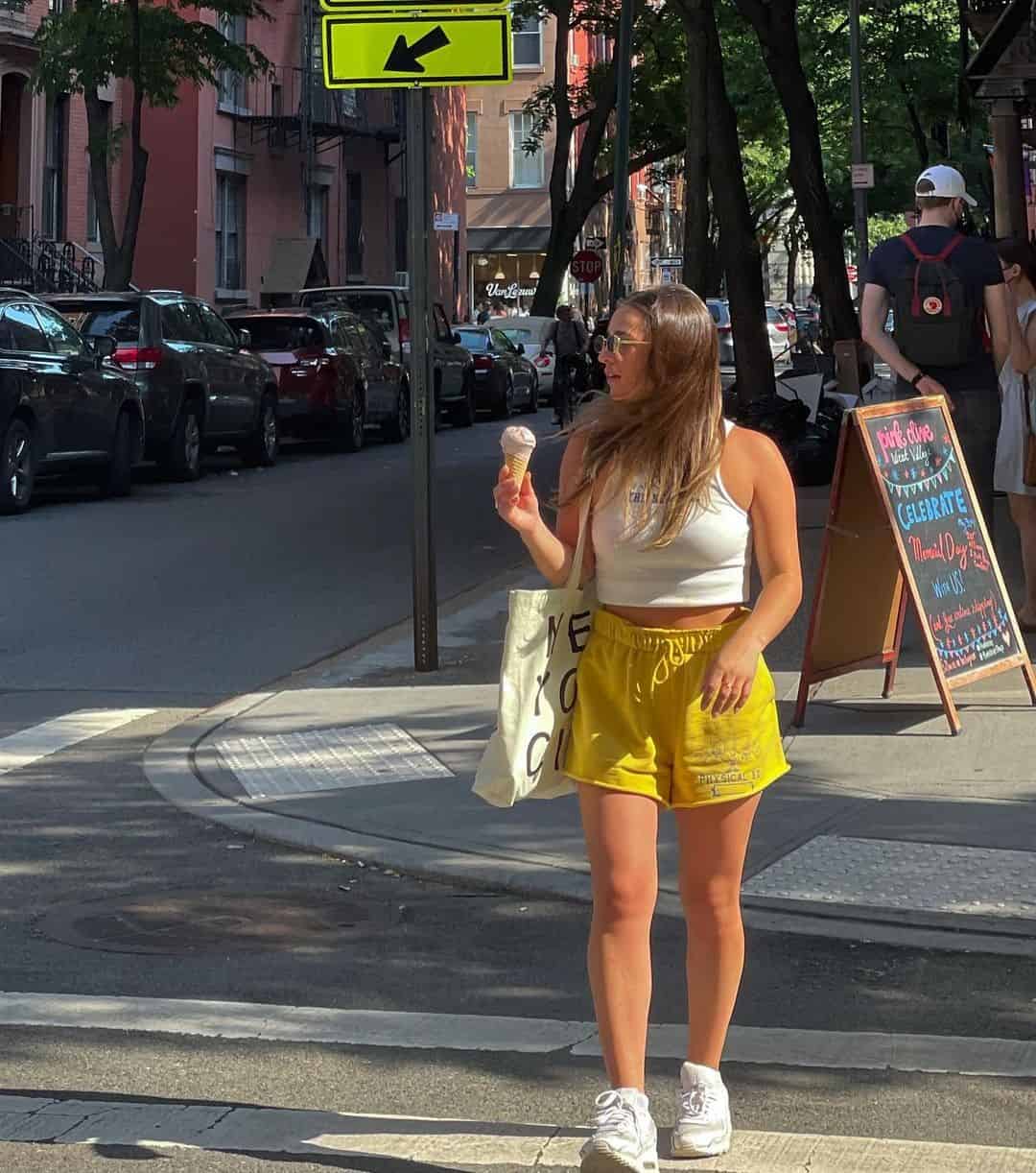 15 – Yellow High Waisted Sweatshorts With Crop Top