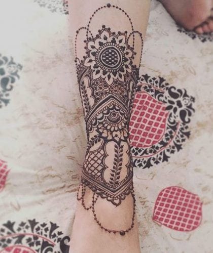 ↓ 1 – Full Leg Henna