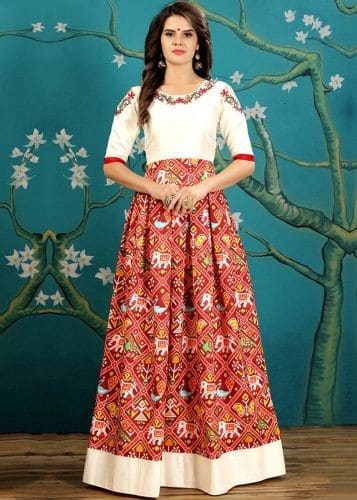 ↓ 15 – Indo Western Gown