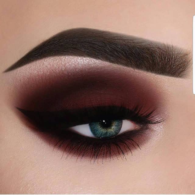 7 – Maroon And Black Smokey Eyes