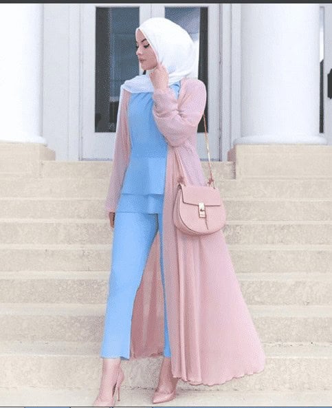 ↓ 9. Hijabis Coverups